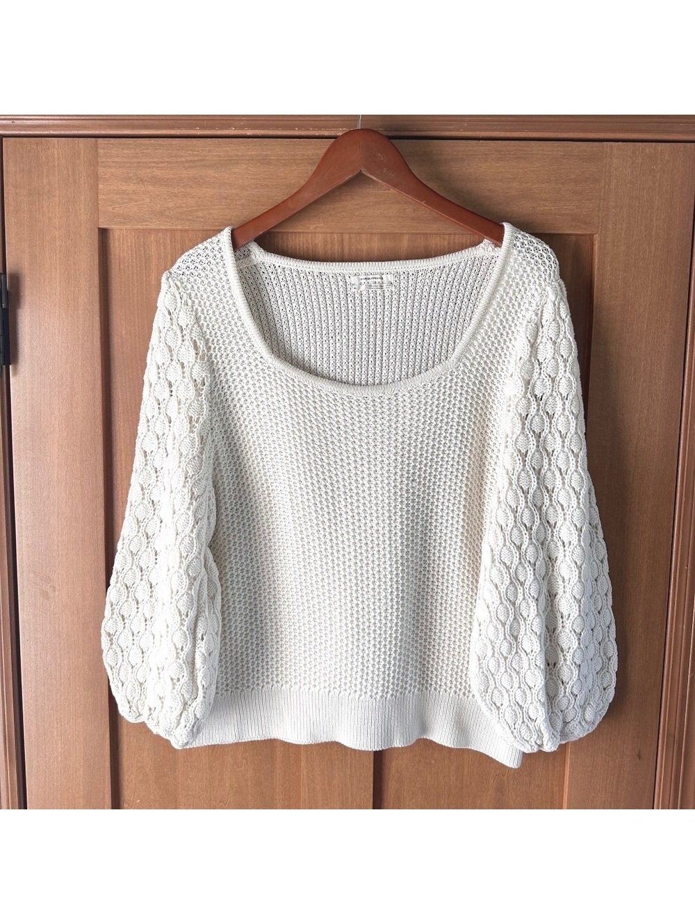 Anthropologie Cream Puff Scallop Sleeve Crochet Knit Sweater Women’s XL